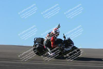 media/Dec-10-2023-SoCal Trackdays (Sun) [[0ce70f5433]]/Bowl (1020am)/